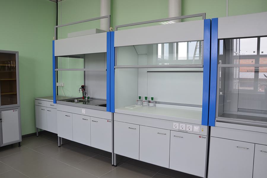 Лабораторный шкаф металлический Профи-1 вытяжные с установкой