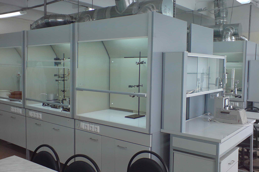 Лабораторный шкаф для хранения ТШ-401 в Москве напольные, настенные и навесные